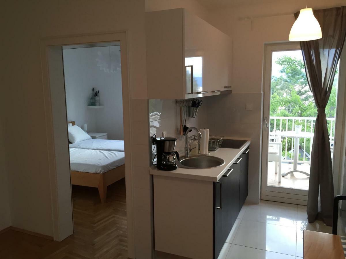 Apartments Papalinna 2 By Moro Krk Town Exterior foto